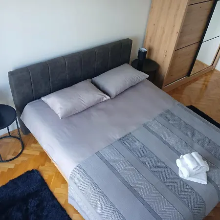 Apartman Luna *