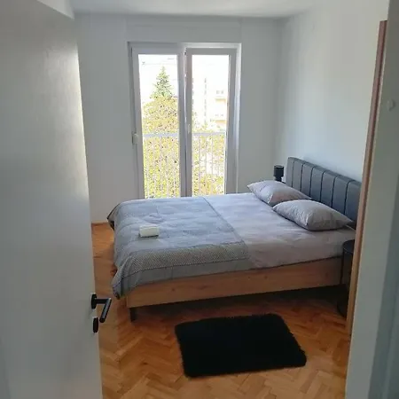Apartment Apartman Luna Zadar