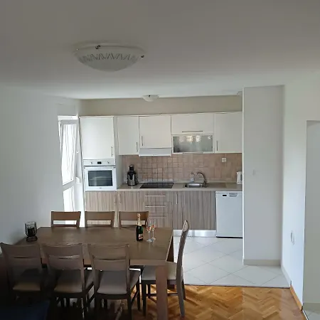 Apartman Luna Apartment *